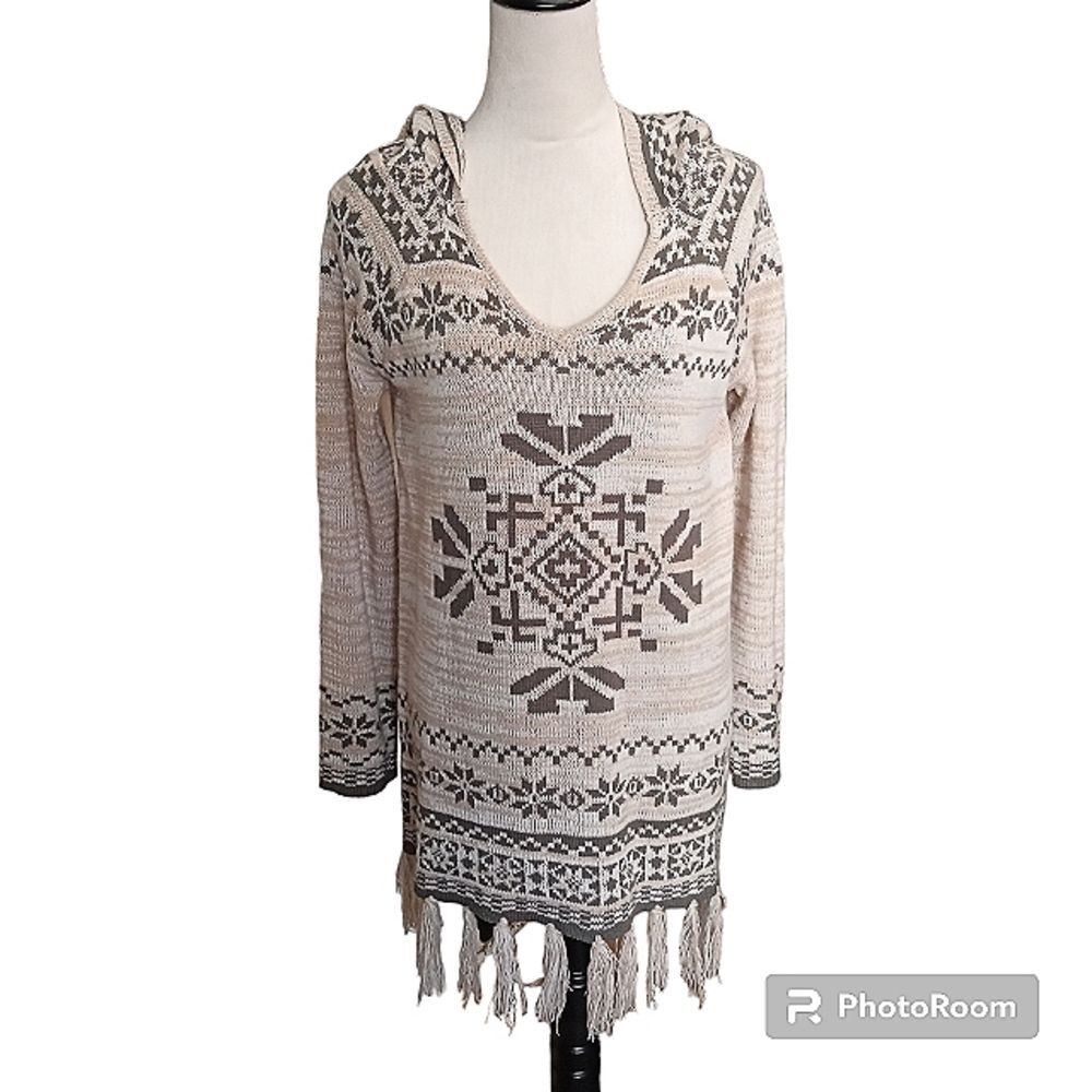 Flying Tomato Hooded Aztec  Fringed Long Sweater Size L